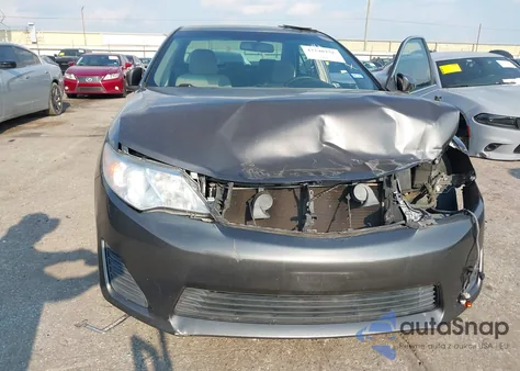2014 Toyota Camry L z USA, uszkodzony, nr VIN 4T1BF1FK0EU859543